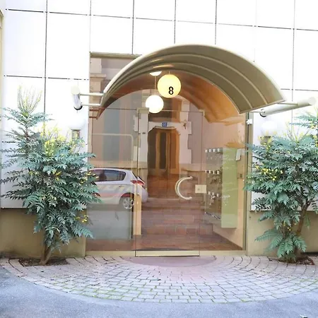 Comfortable, Very Well Located Between Train Station And Lake! Appartement *