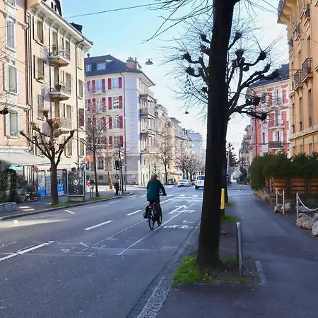Comfortable, Very Well Located Between Train Station And Lake! * Lausanne